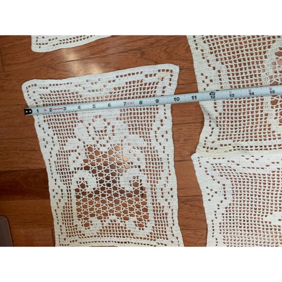 Set of 5 Vintage Handmade Crochet Lace Doilies with Floral & Scroll Patterns - Picture 14 of 16